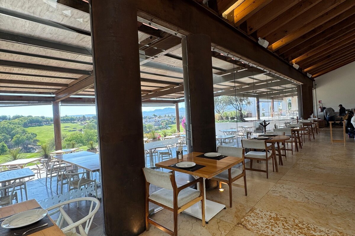 Restaurante equipado con audio profesional por Audien MX